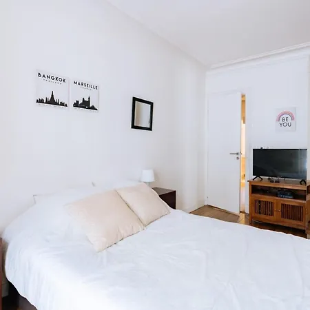 Spacious & Stylish 2bd Beaugrenelle! * Paris