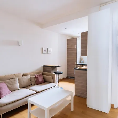 Spacious & Stylish 2bd Beaugrenelle! Apartment