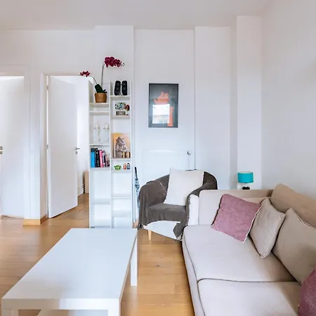 Spacious & Stylish 2bd Beaugrenelle! * Paris